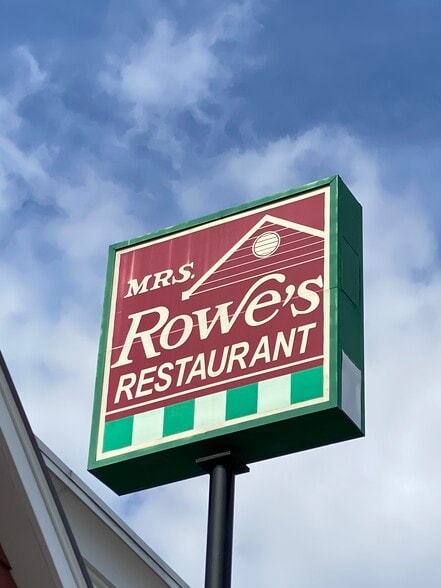 More Photos Of 74 Rowe Rd, Staunton Restaurant For Sale