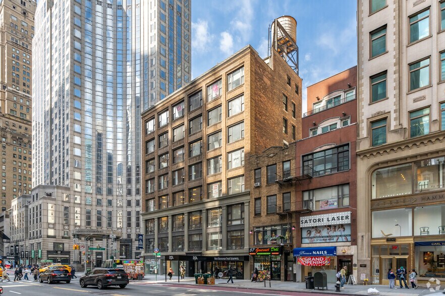 More Photos Of 139 E 57th St, New York Office For Lease