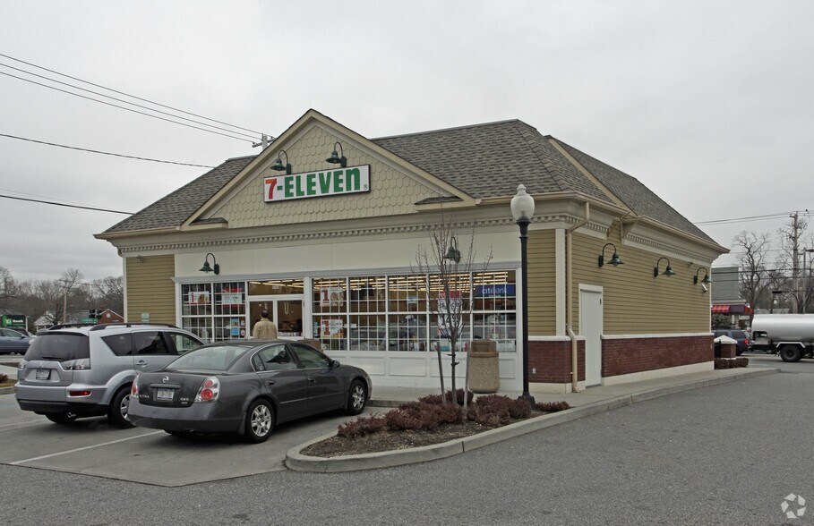 Primary Photo Of 2820 Middle Country Rd, Lake Grove Convenience Store For Sale