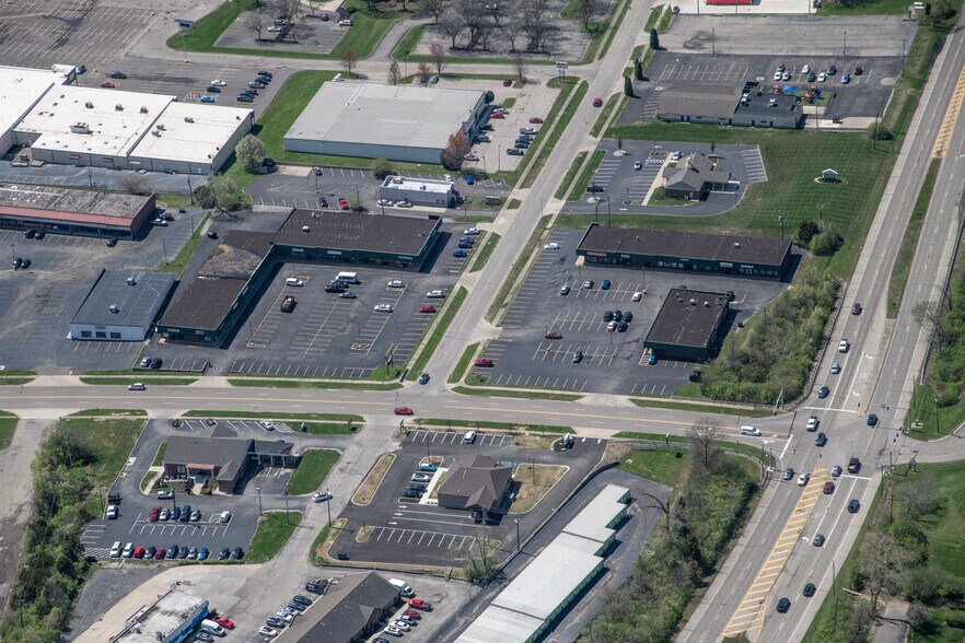 Primary Photo Of , Middletown General Retail For Sale