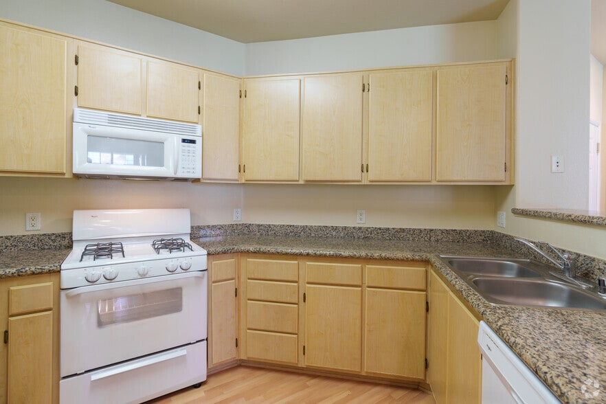 More Photos Of 4800 Tassajara Rd, Dublin Apartments For Lease