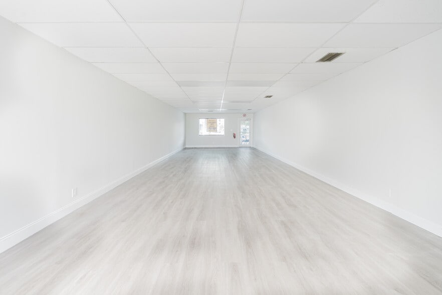 More Photos Of 315-353 SW 27th Ave, Fort Lauderdale Unknown For Lease