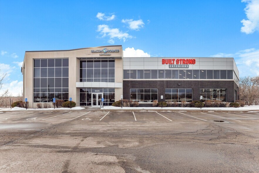 More Photos Of 8665 Hudson Blvd, Lake Elmo Medical For Sale