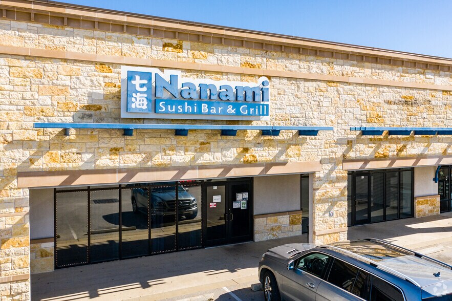 More Photos Of 9001 Brodie Ln, Austin Unknown For Lease