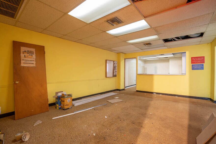 More Photos Of 14-18 N 52nd St, Philadelphia Storefront Retail Office For Sale