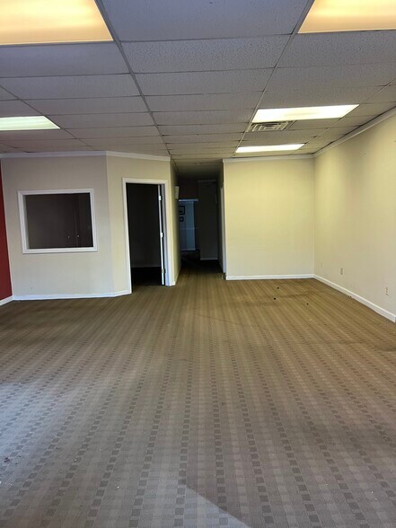 More Photos Of 112 S Washington Ave, Bergenfield Office For Lease