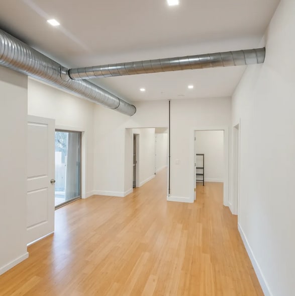 More Photos Of 33 Pine St, Binghamton Storefront Retail Residential For Sale