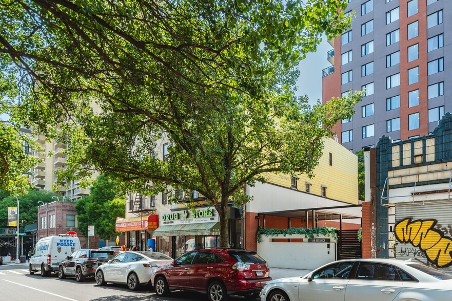 More Photos Of 886 Franklin Ave, Brooklyn Apartments For Sale