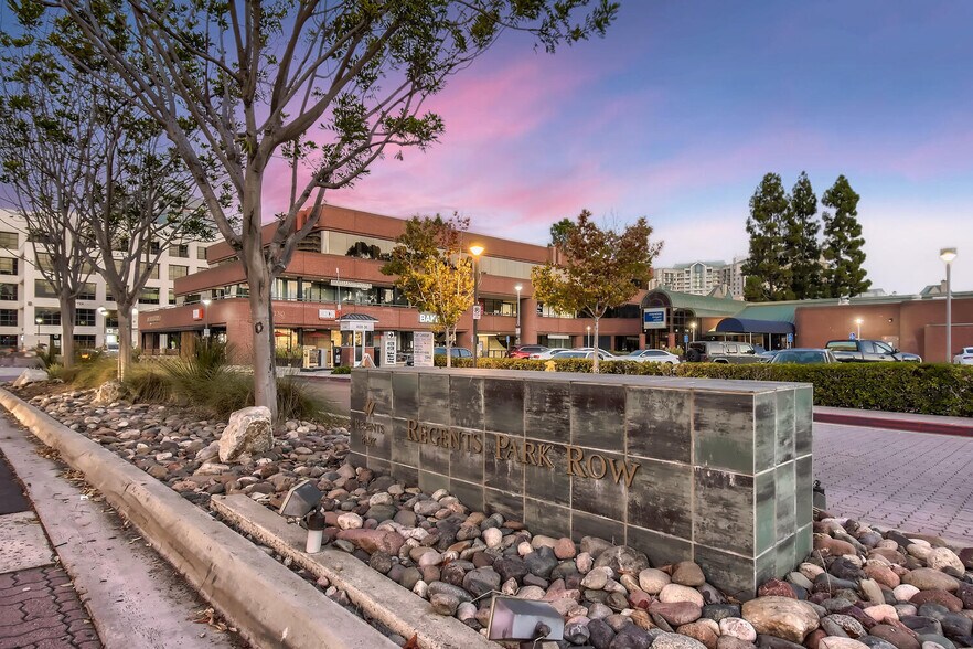 More Photos Of 4150 Regents Park Row, La Jolla Unknown For Lease