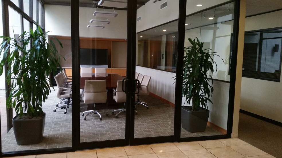 More Photos Of 1901 NW Military Hwy, San Antonio Office For Lease