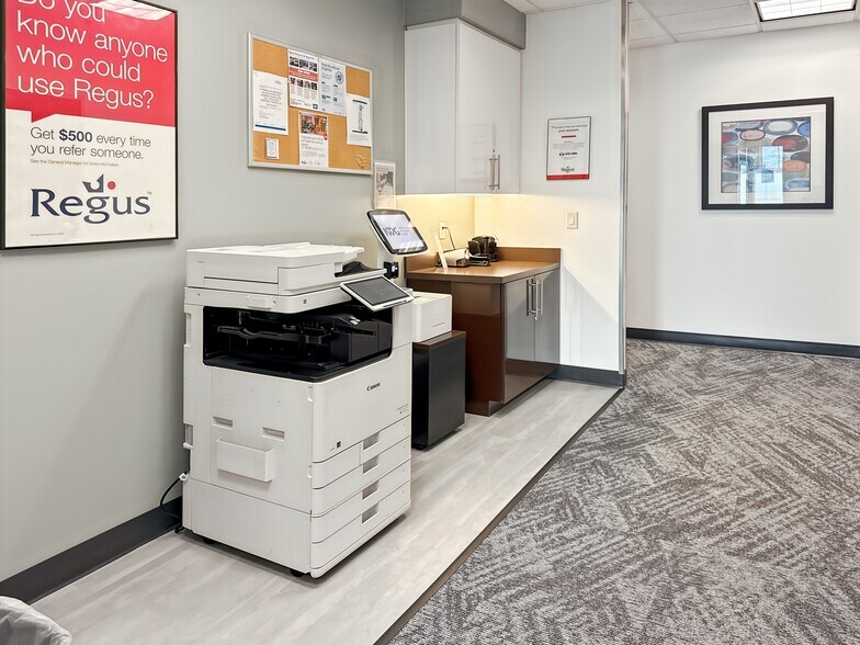 More Photos Of 2550 W Union Hills Dr, Phoenix Coworking Space