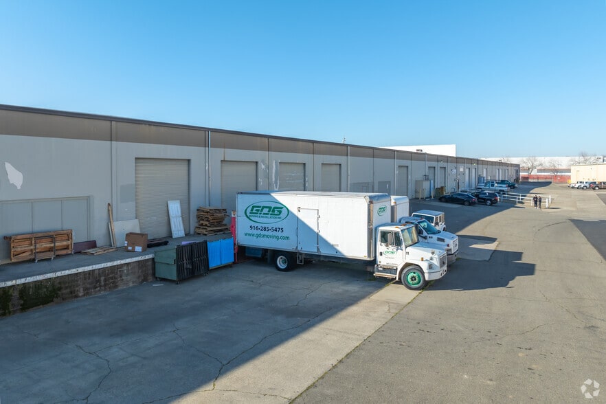 More Photos Of 4391 Pell Dr, Sacramento Warehouse For Lease