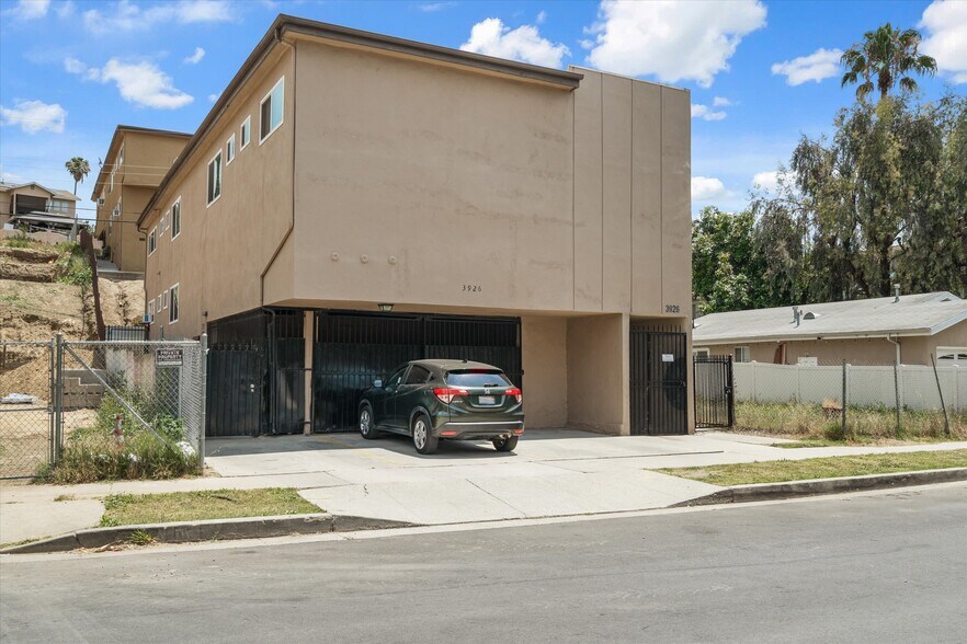 More Photos Of 3925 Barrett Rd, Los Angeles Apartments For Sale