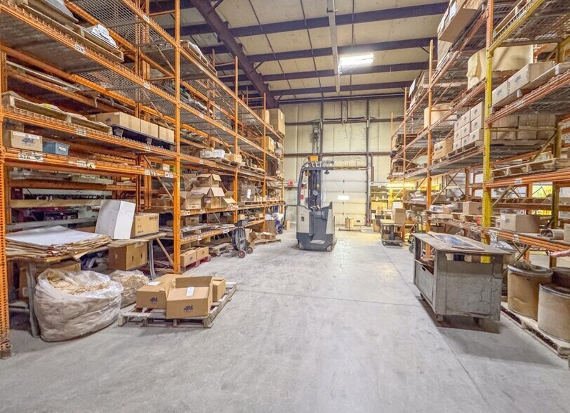 More Photos Of 4000 Technology Park Blvd, Auburn Warehouse For Lease