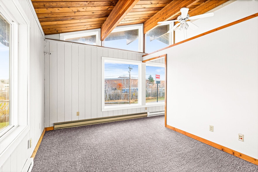 More Photos Of 1700-1710 Mall Dr, Duluth Office For Sale