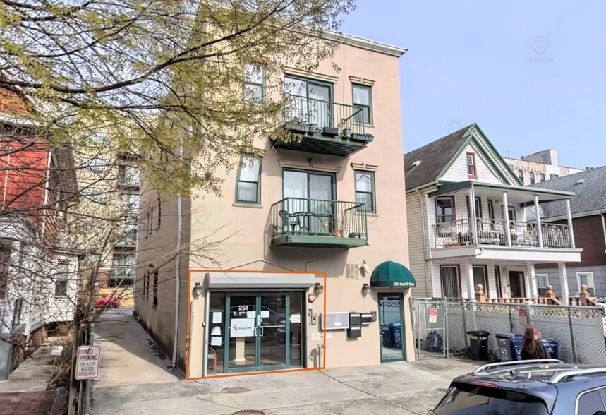 More Photos Of 251 E 5th St, Brooklyn Office Residential For Lease