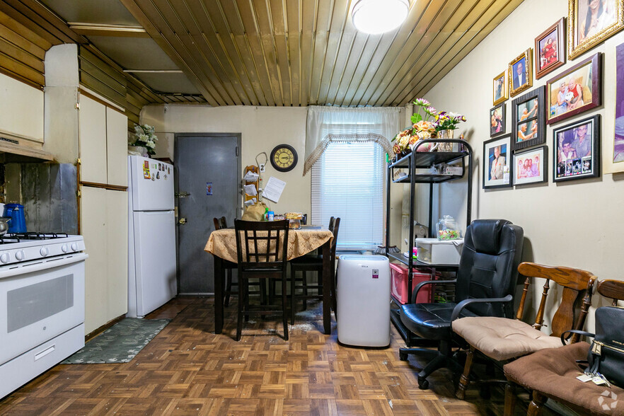 More Photos Of 190 Rockaway Ave, Brooklyn Apartments For Sale