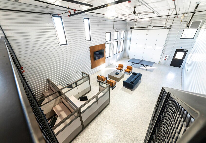 More Photos Of 5380 Ronald Reagan Blvd, Johnstown Light Distribution For Sale