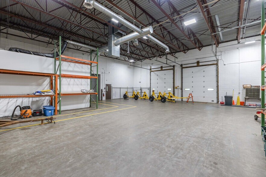 More Photos Of 580 Fishers Station Dr, Victor Warehouse For Lease