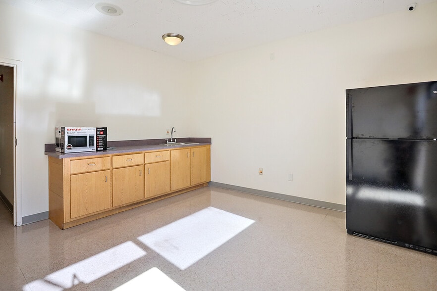 More Photos Of 711 W Main St, Leesburg Medical For Lease