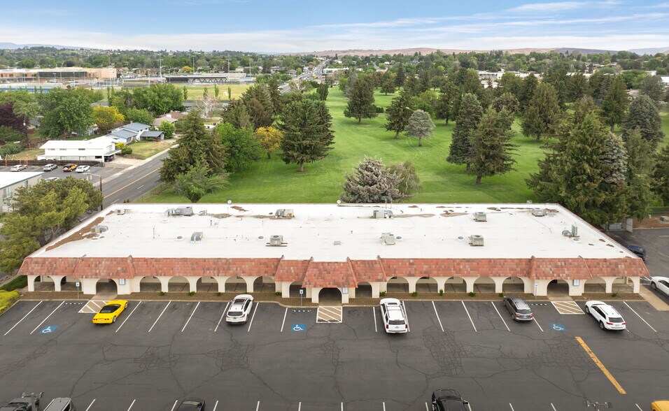 More Photos Of 1015 S 40th Ave, Yakima Medical For Sale