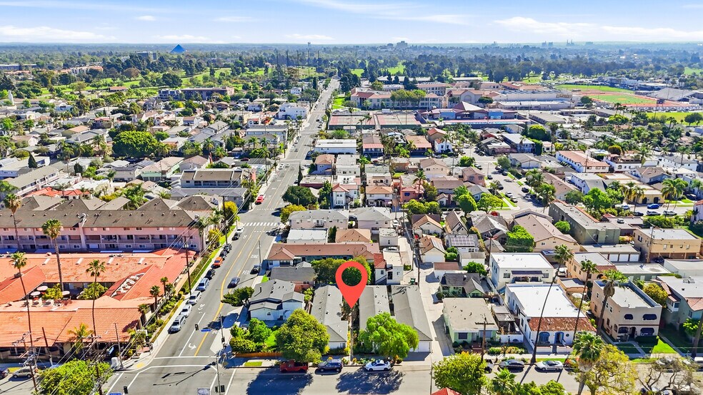 More Photos Of 924 Termino Ave, Long Beach Apartments For Sale