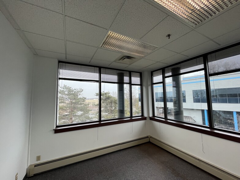 More Photos Of 2917 International Ln, Madison Office For Sale