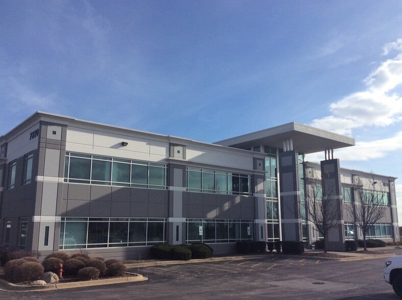 More Photos Of 7820 Graphics Dr, Tinley Park Office For Lease