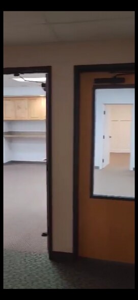 More Photos Of 3544 E 17th St, Ammon General Retail For Lease