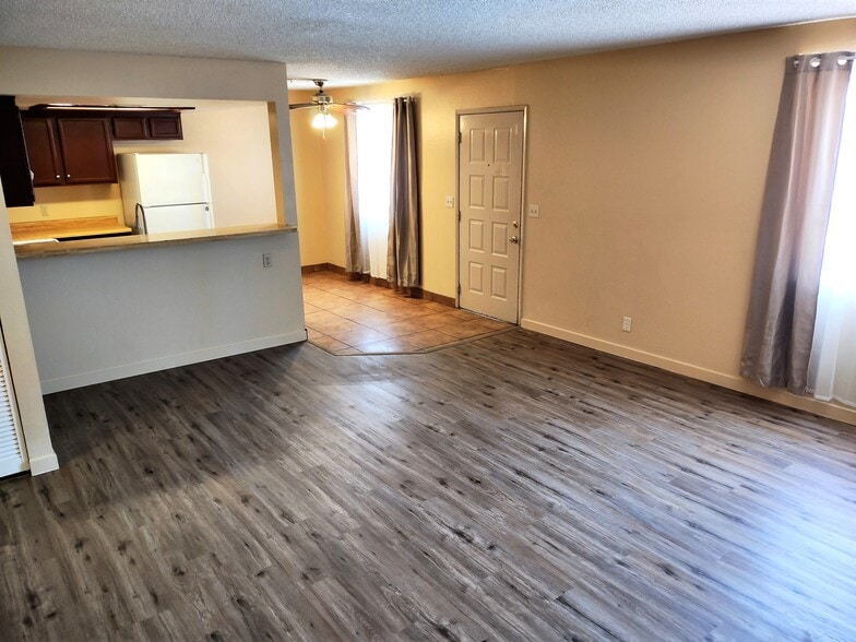 More Photos Of 4781 E Craig Rd, Las Vegas Apartments For Sale