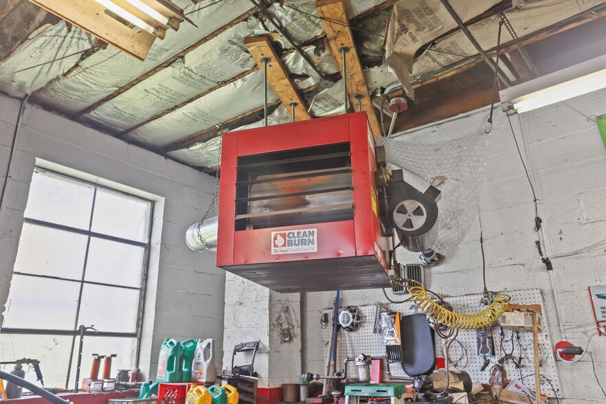 More Photos Of 19 Benefit St, Pawtucket Industrial For Sale