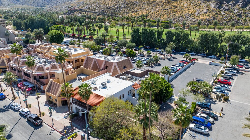 More Photos Of 369 N Palm Canyon Dr, Palm Springs Restaurant For Lease