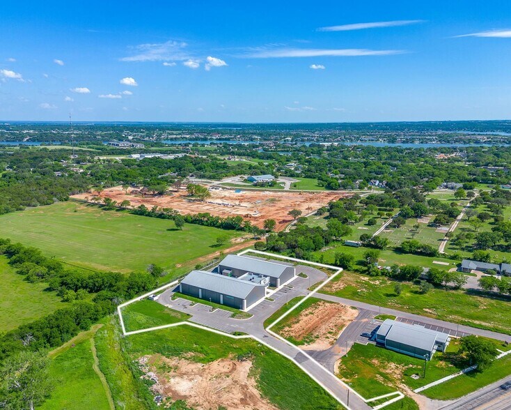 More Photos Of 1109 Hwy 51, Granbury Freestanding For Lease
