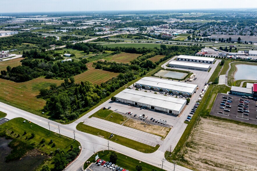 More Photos Of 6370 W Emerald Pky, Monee Warehouse For Lease