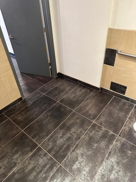 More Photos Of 818-828 S College Ave, Fort Collins Storefront Retail Office For Lease