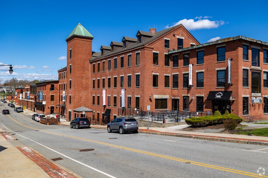 More Photos Of 4 High St, North Andover Office For Lease