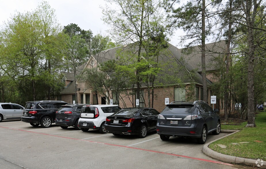 More Photos Of 4840 W Panther Creek Dr, The Woodlands Unknown For Lease