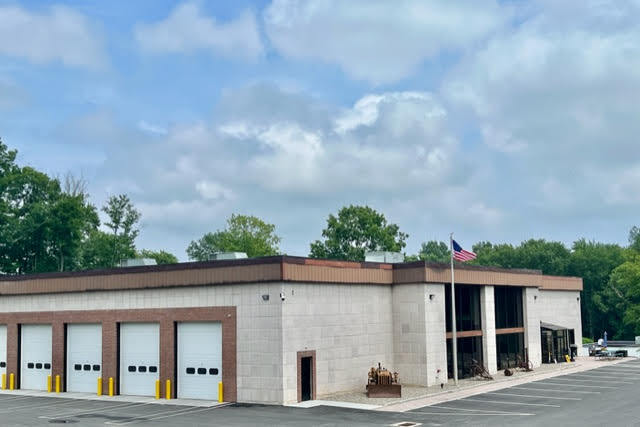 Primary Photo Of 23 Commerce Rd, Newtown Warehouse For Lease