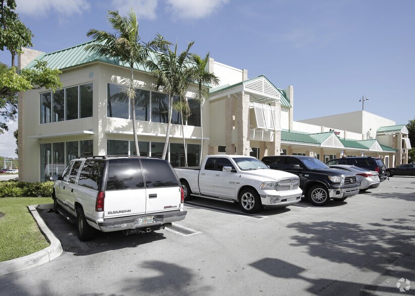 More Photos Of 12505-12537 S Dixie Hwy, Miami Unknown For Lease