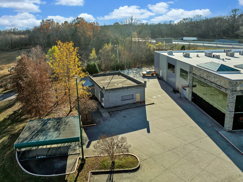 More Photos Of 1616 Harley Davidson Blvd, Columbia Freestanding For Sale