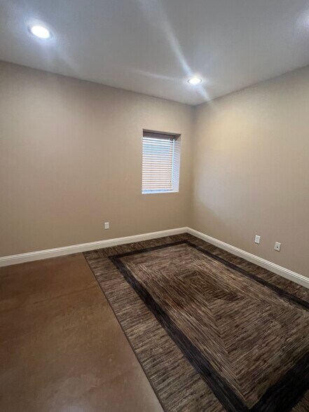 More Photos Of 6413 N State Highway 349, Midland Warehouse For Lease