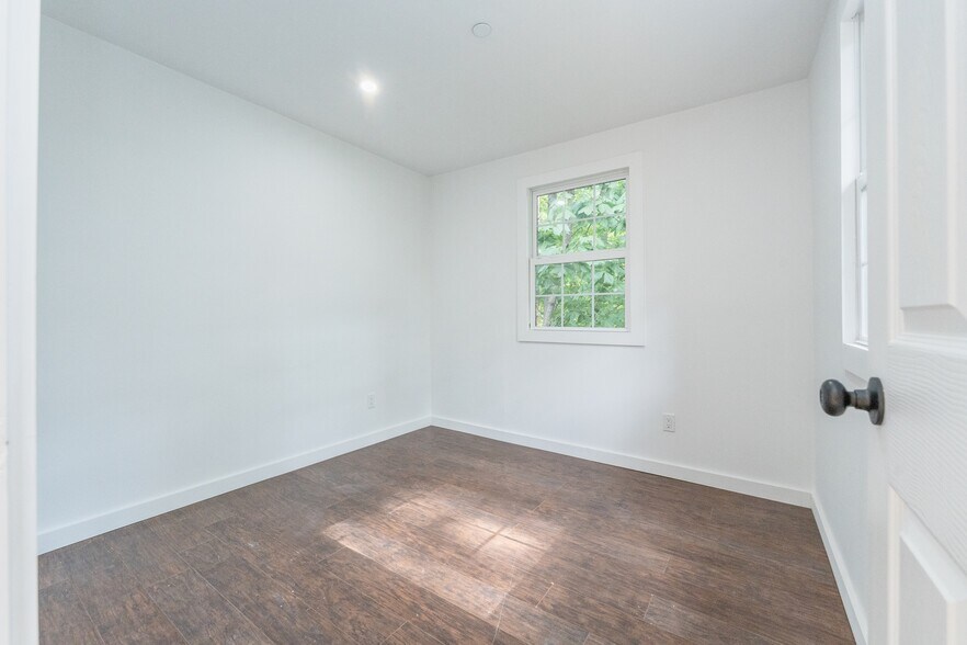 More Photos Of 2096 Ulster Ave, Lake Katrine Multifamily For Sale