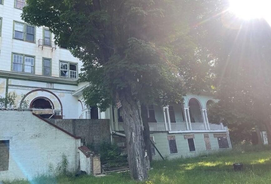 More Photos Of 107 Adler Ave, Sharon Springs Hotel For Sale