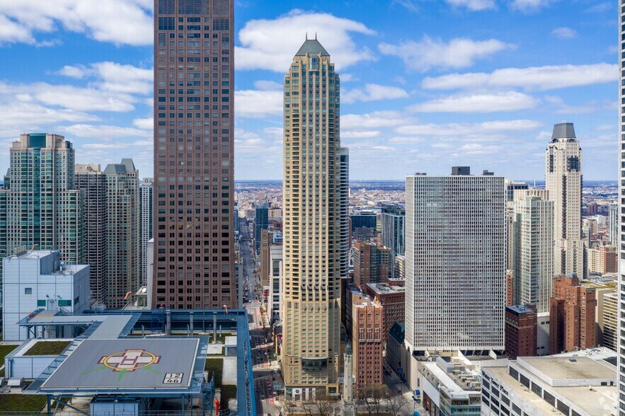 More Photos Of 800 N Michigan Ave, Chicago Hotel For Lease