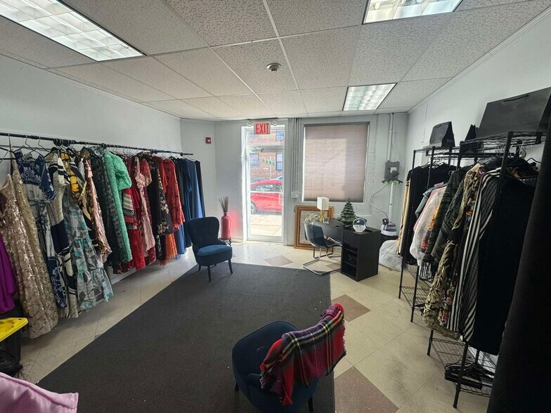 More Photos Of 5609-5613 Palisade Ave, West New York Storefront Retail Residential For Lease