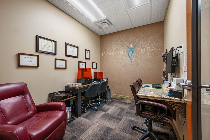More Photos Of 7215 Wyoming Springs Dr, Round Rock Medical For Lease
