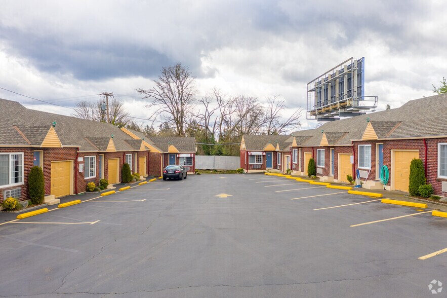 More Photos Of 9110 SW Barbur Blvd, Portland Hotel For Sale