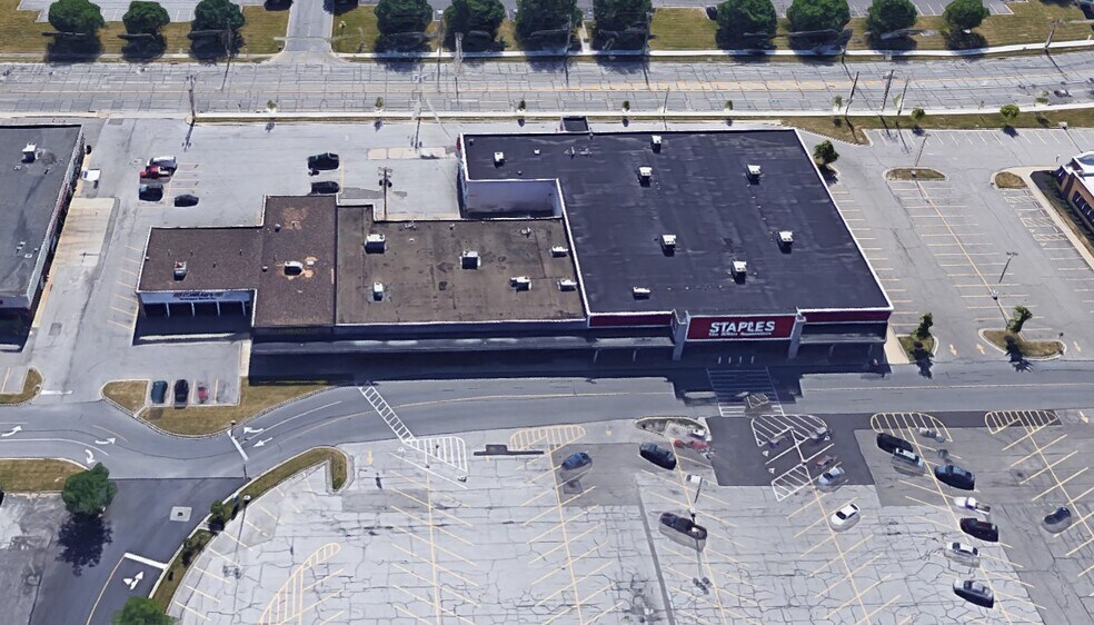 More Photos Of 1733-6935 Midway Mall, Elyria Unknown For Lease