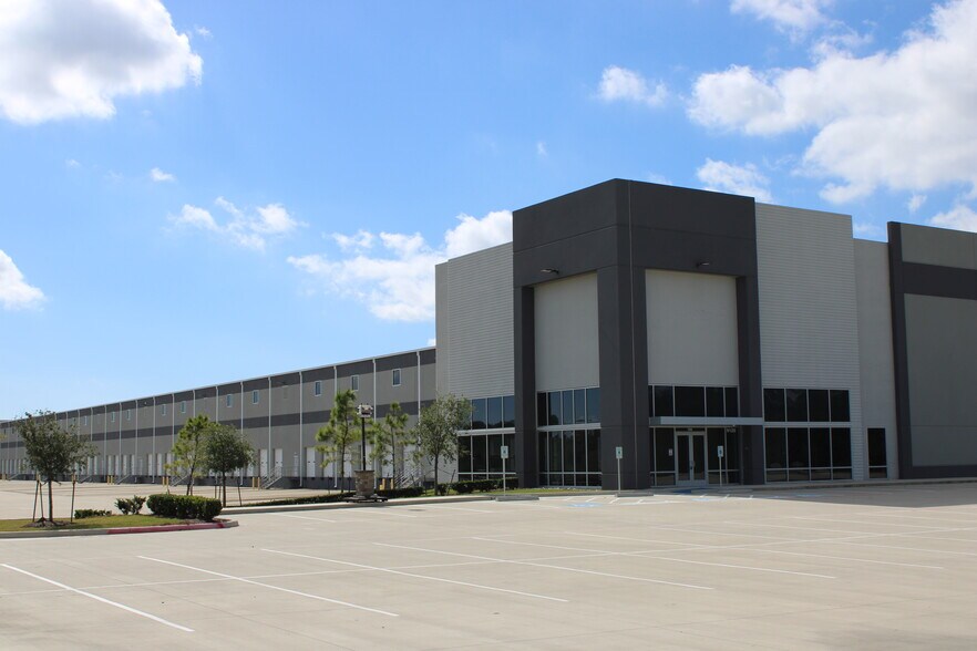Primary Photo Of I-10 East & Sjolander Rd, Baytown Unknown For Lease