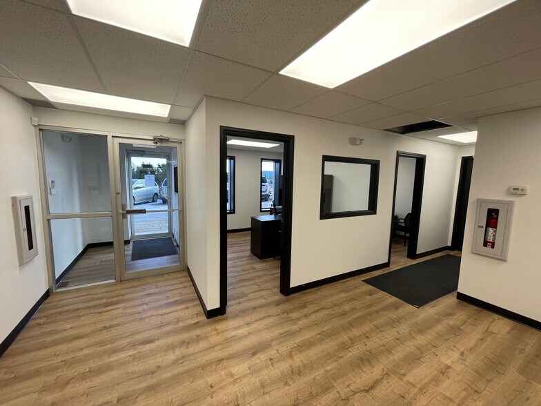 More Photos Of 7896 49 Ave, Red Deer Warehouse For Sale